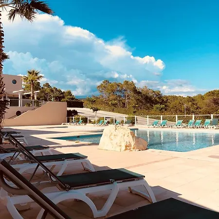 Les Parasols D'argens * Roquebrune-sur-Argens